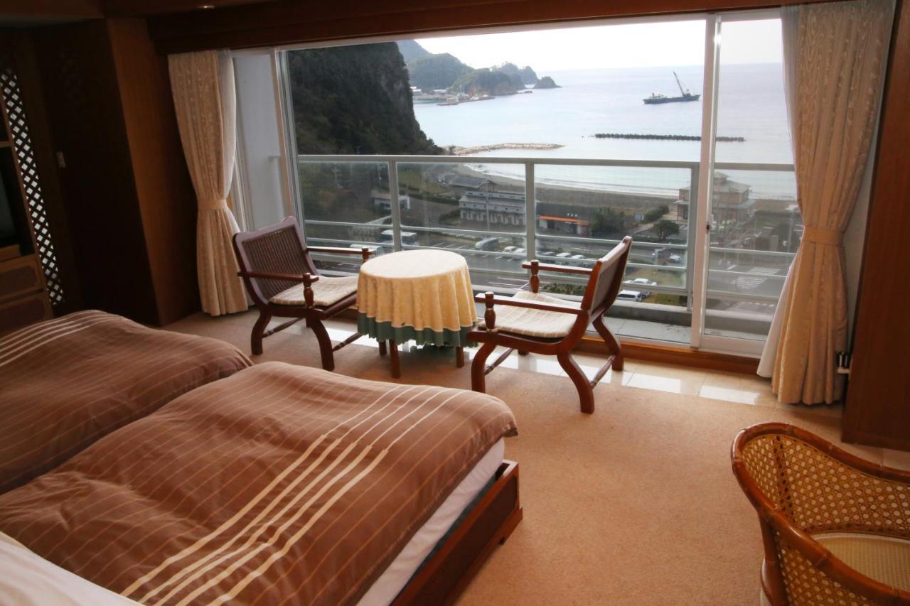 Nishiizu Crystal View Hotel ภายนอก รูปภาพ